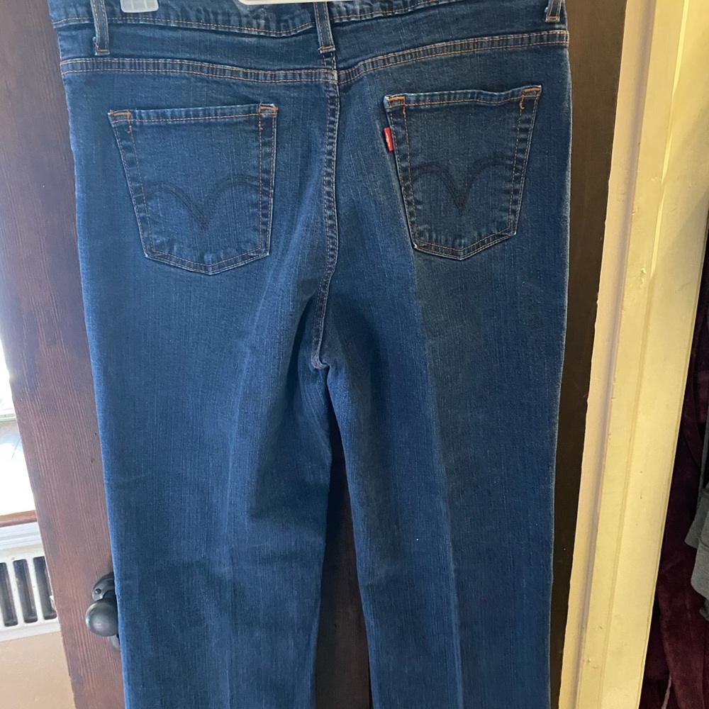 Levi’s - Picture 2 of 5